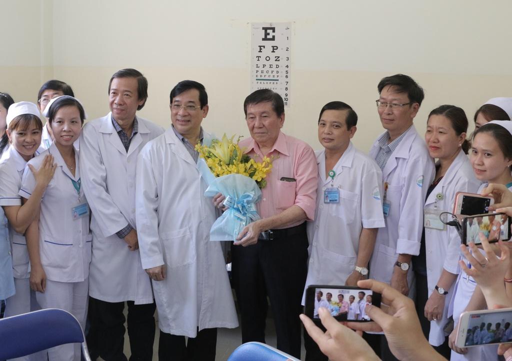 Liều thuốc giúp Việt kiều Mỹ hết nhiễm virus corona-5
