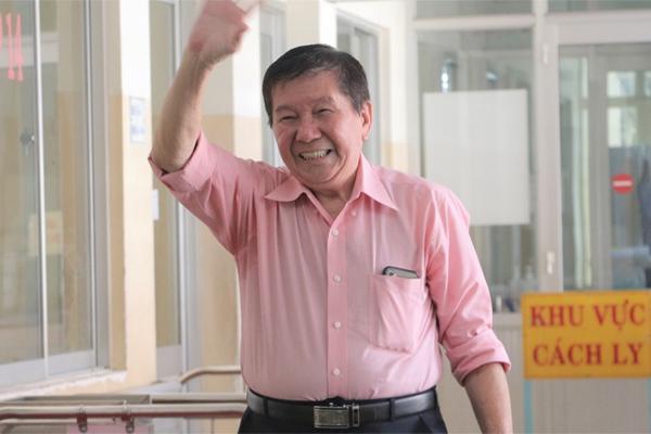 NÓNG: Bác sĩ mổ xẻ thông tin Covid-19 trị khỏi vẫn có thể tái nhiễm-2