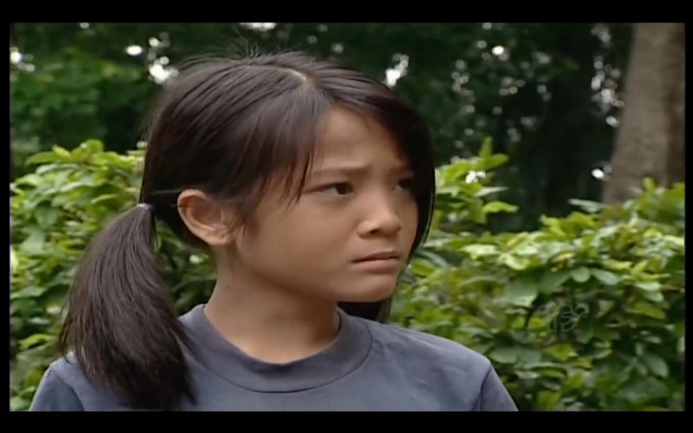 GÓC ĐÀO MỘ: Hân Tuesday từng là trẻ mồ côi đi bán vé số cách đây 16 năm-4