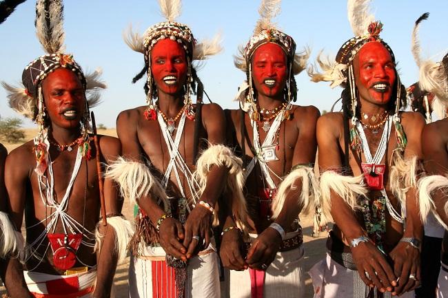 Lễ hội kỳ lạ: Phụ nữ có chồng vẫn được chọn trai đẹp vui vẻ 7 ngày đêm-2