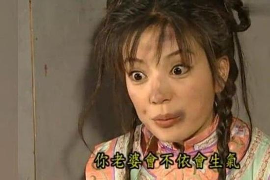 Triệu Vy từng bị đánh tới mệt lả trong 'Hoàn Châu cách cách'