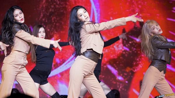 Các nữ idol Kpop đang bị đối xử bất công như thế nào?-6