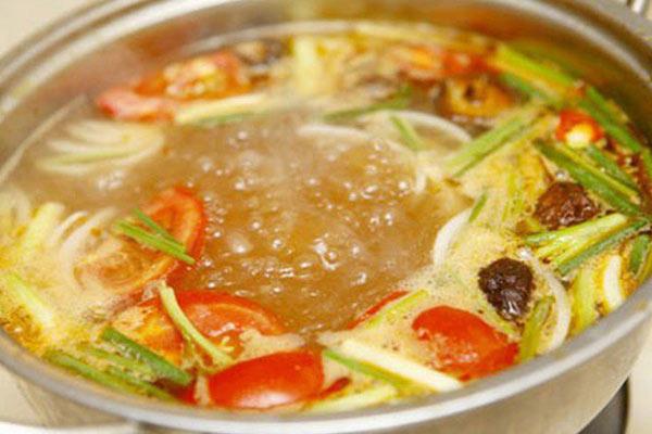 Tuyệt chiêu làm canh trứng cà chua chuẩn cơm mẹ nấu-1