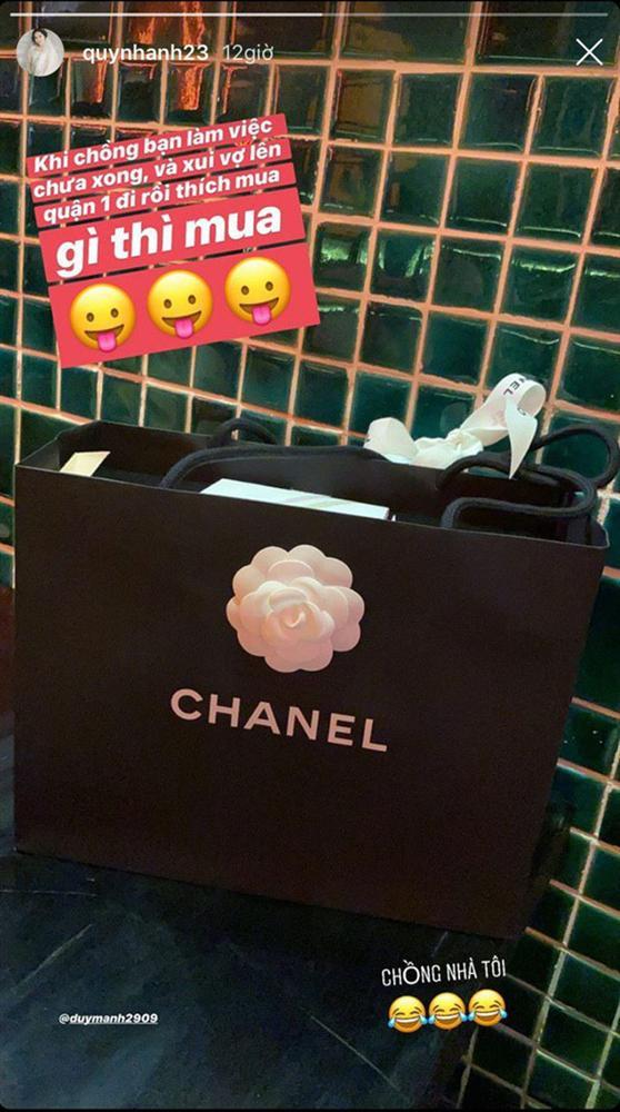 Hội gái xinh được nửa kia chiều như trứng: Du lịch nhiều hơn đi chợ, tặng cả tòa lâu đài 3,5 triệu đô cũng... thường thôi ấy mà-8