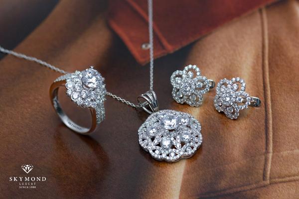 Phụ kiện thời trang đón may mắn cho phái đẹp-2