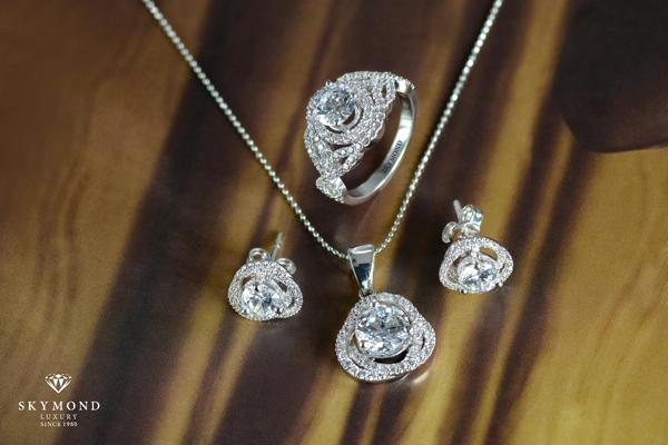 Phụ kiện thời trang đón may mắn cho phái đẹp-3