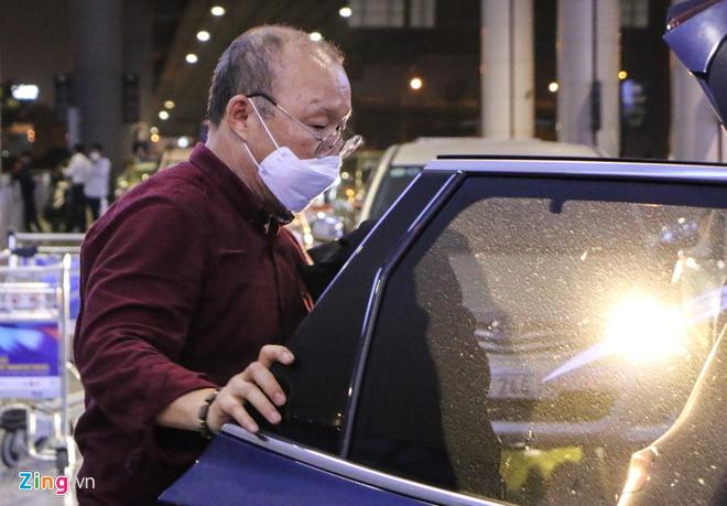 HLV Park Hang-seo không bị cách ly khi trở lại từ Hàn Quốc-1