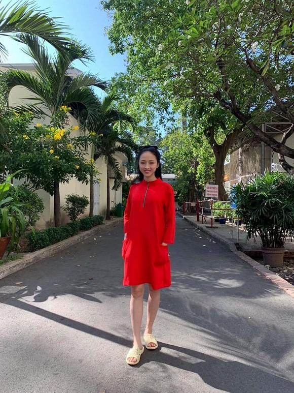 Trương Hồ Phương Nga khoe nhan sắc ngày càng mặn mà nhưng nhìn phía dưới đôi dép lại hết hồn-3