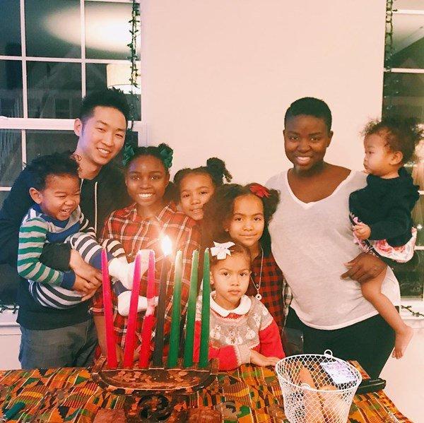 Cô gái gốc Phi 2 đời chồng, 4 con riêng lấy được trai tân, cưới xong kiếm 33 triệu/ngày-9