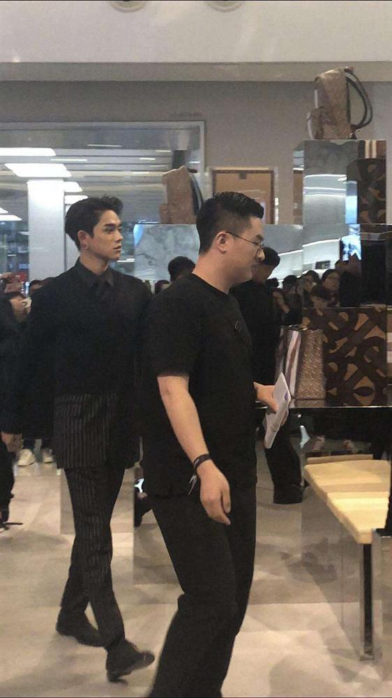 Những nam thần Cbiz sở hữu cơ thể tỉ lệ vàng, chân dài miên man khiến chị em mê mẩn-14