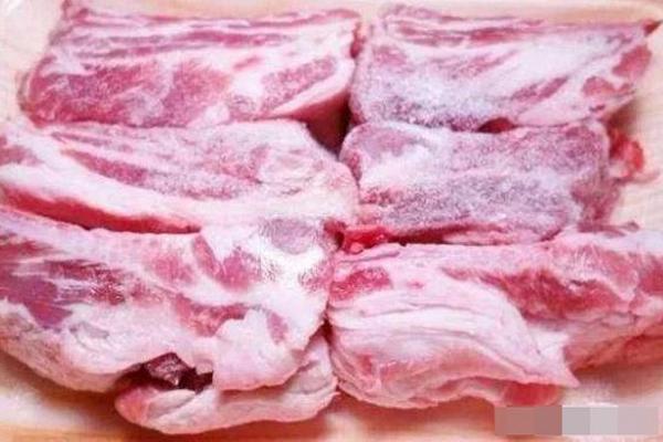 Đi làm về mệt hí hửng ăn bát canh vợ nấu cho mát ruột, vừa nhìn thấy đã sợ hết hồn...-2