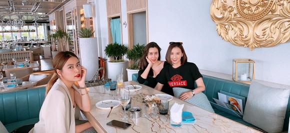 Lưu Hương Giang, Hoàng Thùy Linh và Lã Thanh Huyền hiếm hoi chung khung hình: Đều ngoài 30 vẫn đẹp ngất ngây-2