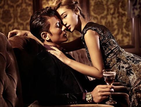 Yêu nhau mặn nồng nhưng bạn trai vẫn tìm gặp đàn ông vì cơn say nắng-1