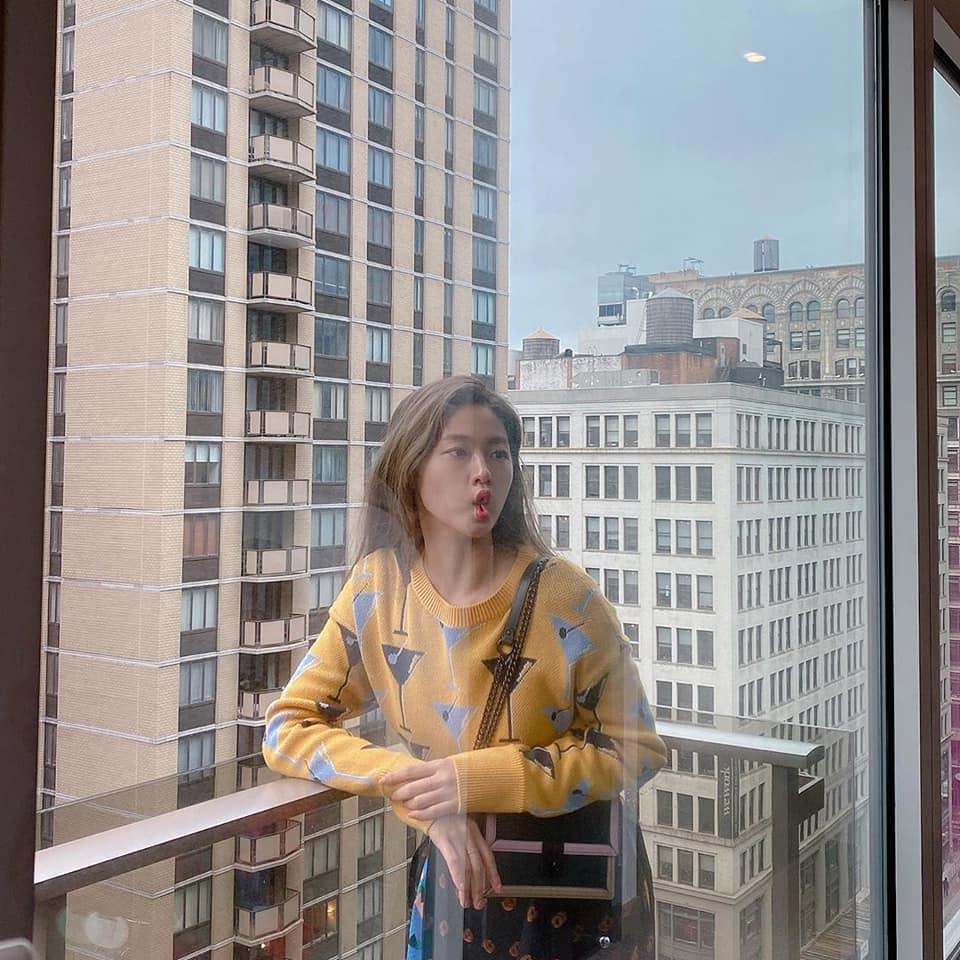 Báu vật quốc dân xứ Hàn bị chỉ trích vì đăng ảnh đi chơi giữa đại dịch Covid-19-1