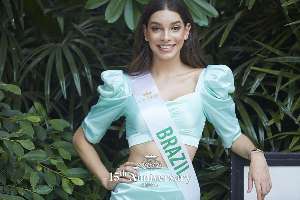 Giật mình vì thí sinh Hoa hậu Chuyển giới giống hệt Hồ Ngọc Hà-2