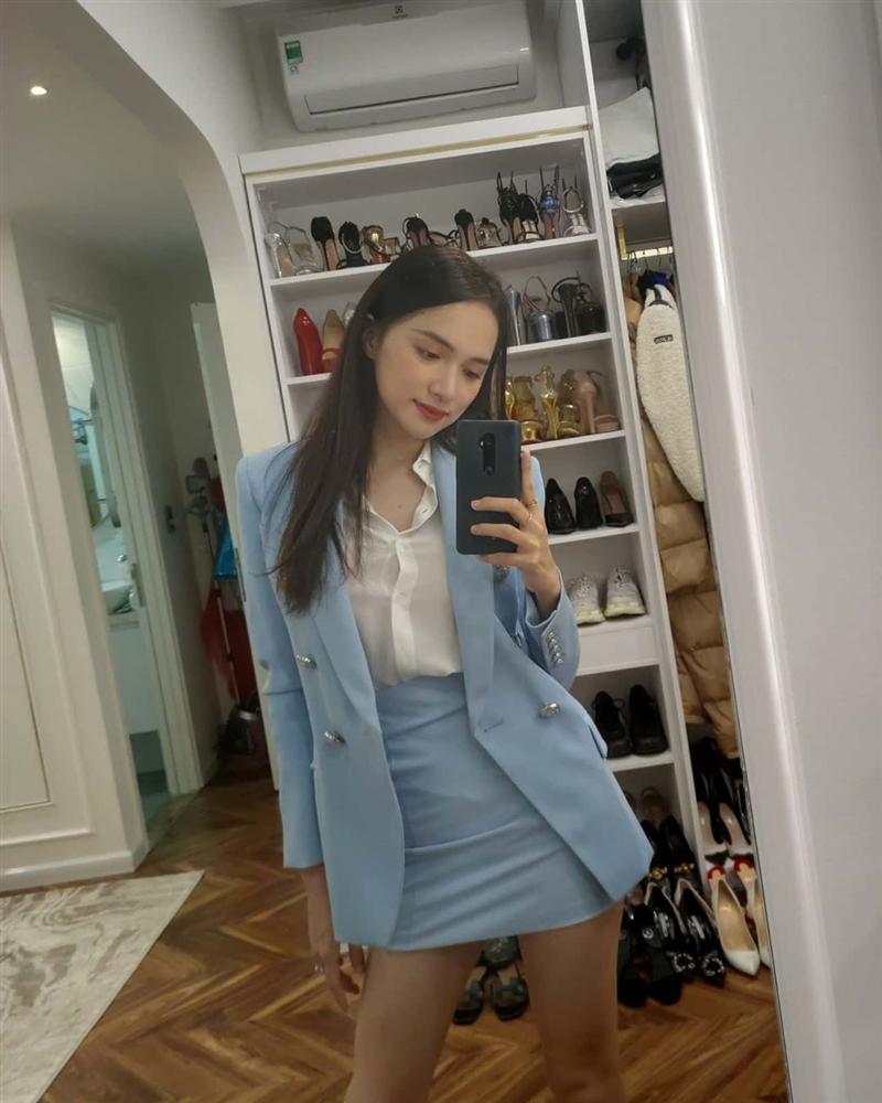 Thiếu photoshop, đôi chân của Hương Giang lộ nguyên hình... que củi-1