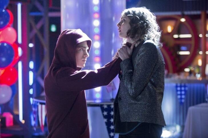 Những tình tiết vô lý trên phim mà bấy lâu nay fan không hề biết-6