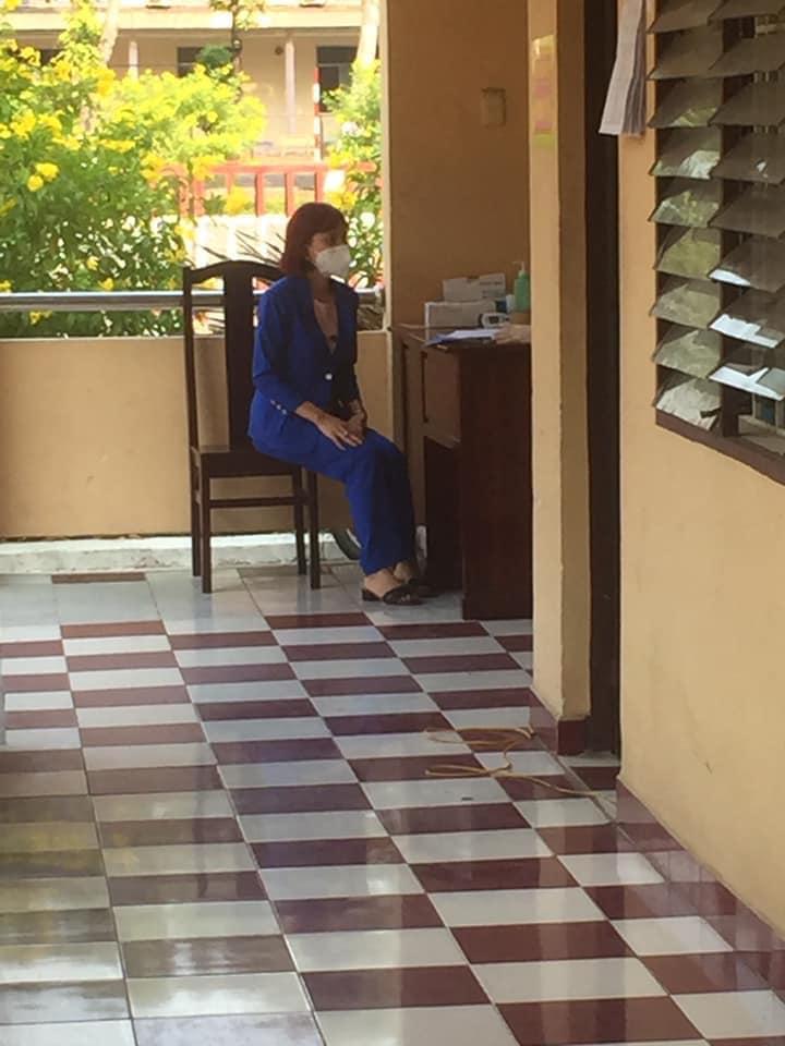 Vụ cô gái livestream khoe tài dùng não trốn cách ly: Mẹ và em trai cũng bị cách ly theo-2