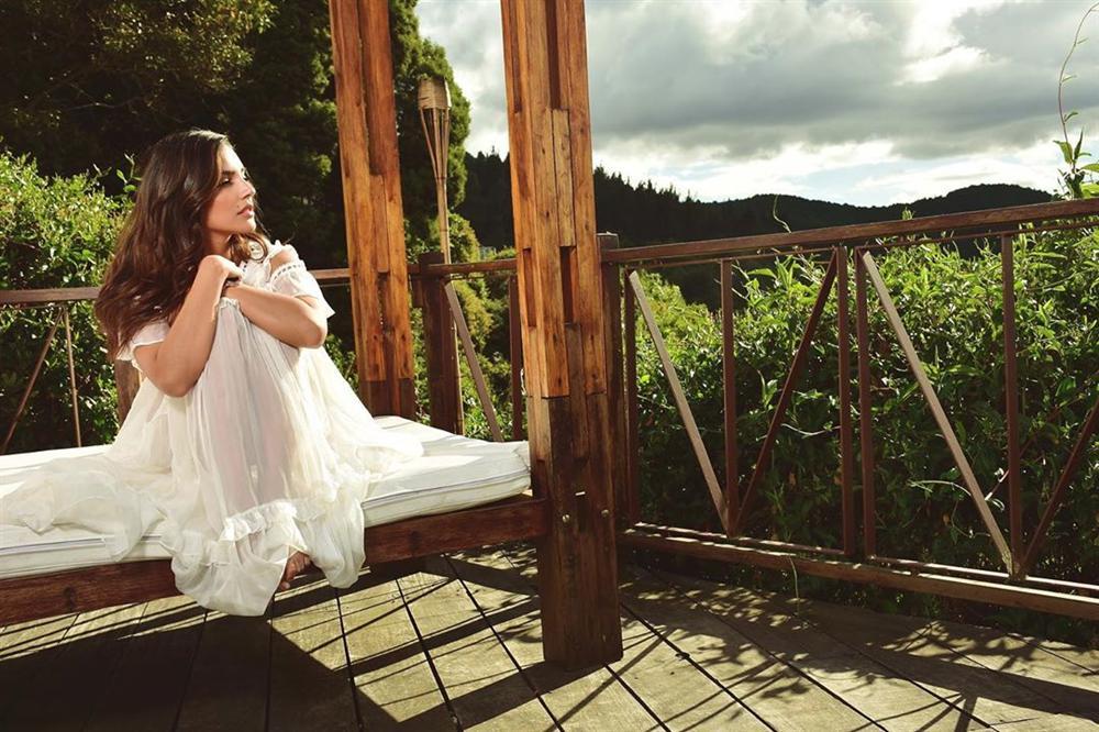 Bản tin Hoa hậu Hoàn vũ 26/2: Phạm Hương chơi màu nổi xuất sắc, độ sang chảnh chặt cả dàn mỹ nhân-8