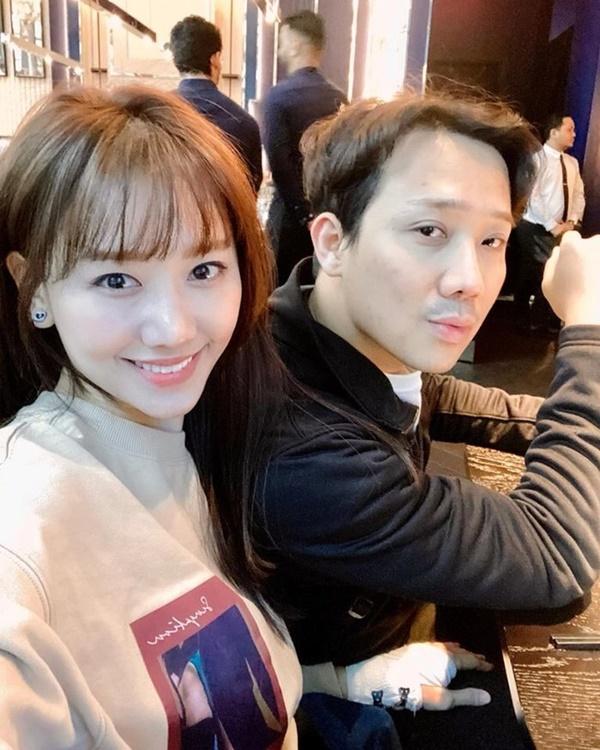 Hari Won khiến fan bất ngờ khi chơi hẳn tóc ombre tông tím lịm chất hơn nước cất-5