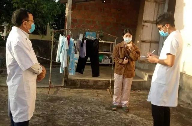 Cô gái trở về từ vùng dịch Hàn Quốc có dấu hiệu sốt, cách ly thêm 16 người-5