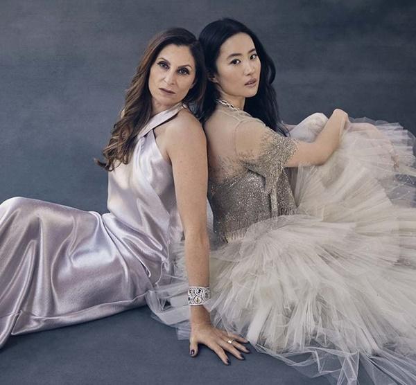 Lưu Diệc Phi chia sẻ sự khổ cực khi vào vai Mộc Lan trên tạp chí Mỹ-1