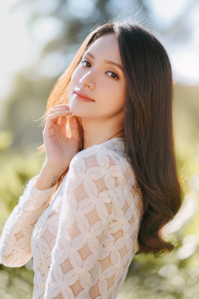 Giọng hát dàn mỹ nhân chuyển giới đình đám showbiz Việt: Người cân cả team, người dở banh nóc-3