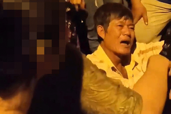 Tài xế xe ôm đưa bé gái 50 ngàn đồng rồi chở đi nơi vắng để dâm ô ở Sài Gòn