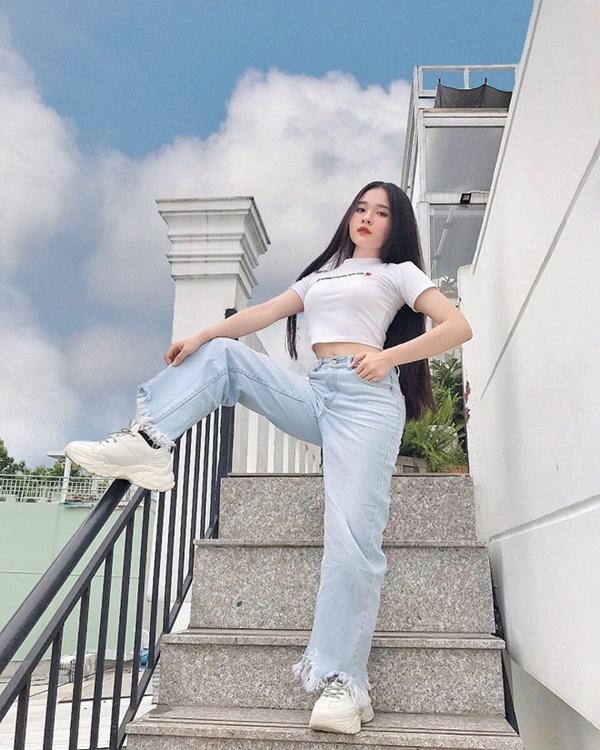 Sao nhí Gia đình phép thuật gợi cảm sau hơn 10 năm-4