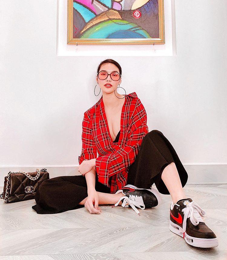 Sau khi sinh con cho chồng thiếu gia, Lan Khuê liên tiếp khoe bộ sưu tập túi hiệu tiền tỷ-5