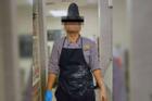 Công khai chân dung đầu bếp khách sạn 5 sao nhẫn tâm nhổ nước bọt vào đồ ăn của khách