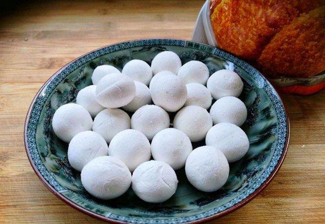 Bánh trôi chiên: Bạn đã biết bí quyết để thành phẩm ngoài giòn rụm trong dẻo mềm chưa?-2