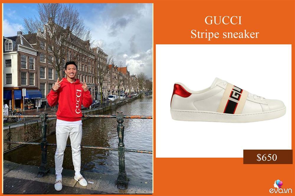 Vừa được đá chính, Văn Hậu đã lên đồ sang chảnh với cả cây Gucci dạo phố Hà Lan-2