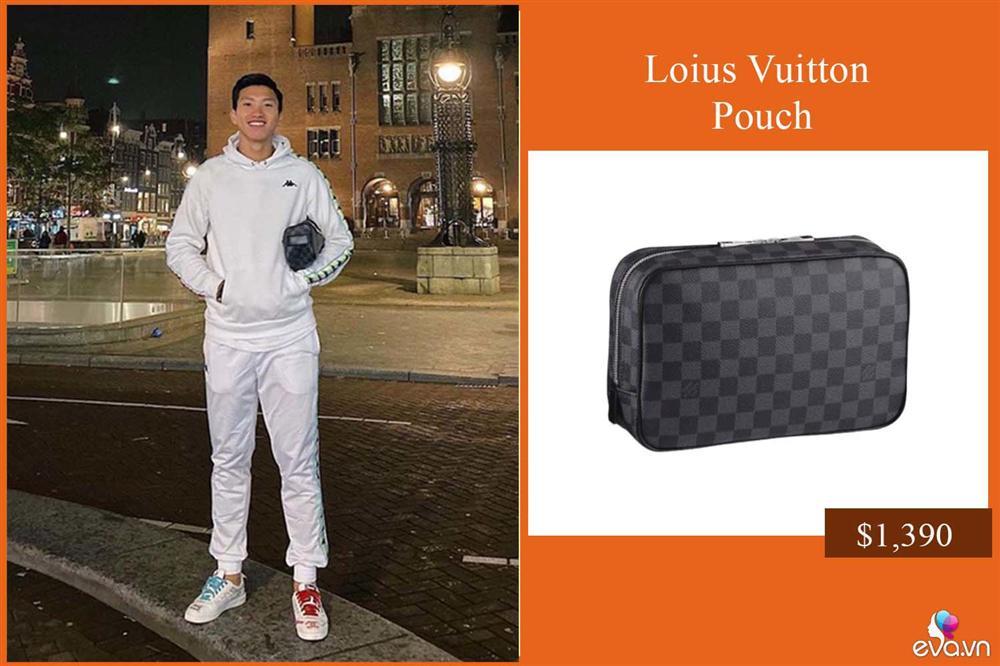 Vừa được đá chính, Văn Hậu đã lên đồ sang chảnh với cả cây Gucci dạo phố Hà Lan-5