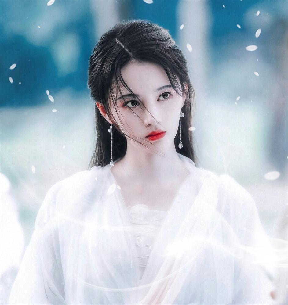 Mỹ nữ 4000 năm có một Cúc Tịnh Y lộ ảnh quá khứ lạ hoắc, nghi lột xác bằng dao kéo-8