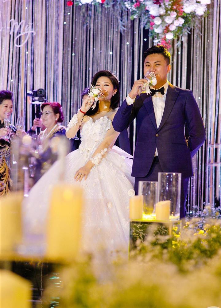 Đăng ảnh nóng rẫy mắt, Vân Navy khiến ai cũng bất ngờ trước ngoại hình thay đổi sau 1 năm lấy chồng doanh nhân-1