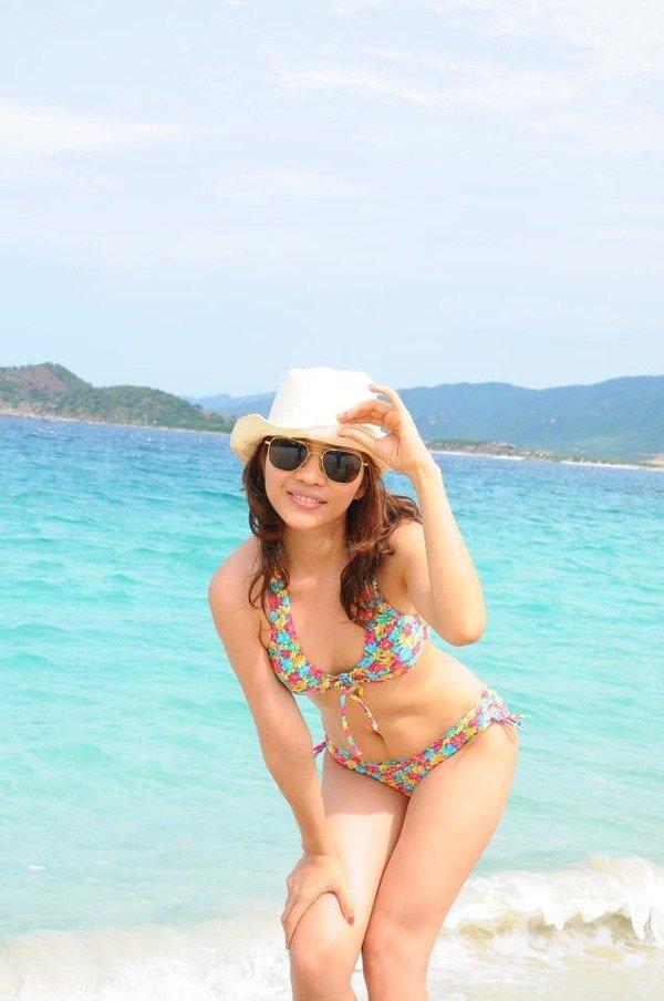 Khoe loạt hình sau mỗi lần sinh nở, vợ Hoàng Bách khẳng định phong độ hồi dáng đỉnh cao-2