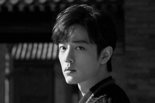 Đều có fan chuyên gây họa, Tiêu Chiến chính là Thái Từ Khôn thứ 2?-4