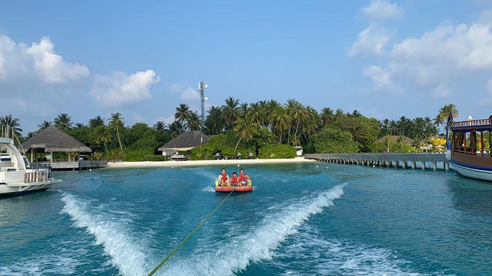 Xuất ngoại cùng mẹ và chú Kim Lý, Subeo được khen hết lời vì vui chơi không quên việc học-8