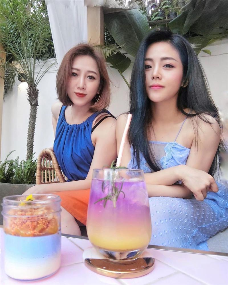 Đăng ảnh sương sương đi ăn cùng bạn, em gái Ông Cao Thắng để lộ mặt sưng phù, bị nghi đã đụng dao kéo-4