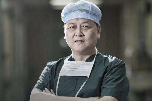 Giám đốc Bệnh viện Trung ương Vũ Hán qua đời vì nhiễm virus corona-1