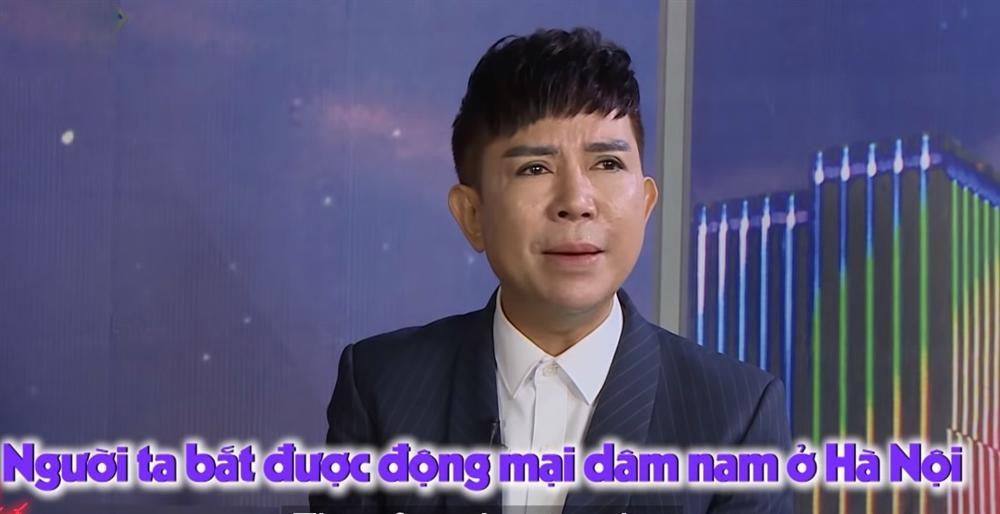 Sau scandal bị bắt ở động mại dâm nam, Long Nhật bức xúc bế con đi xét nghiệm ADN-1