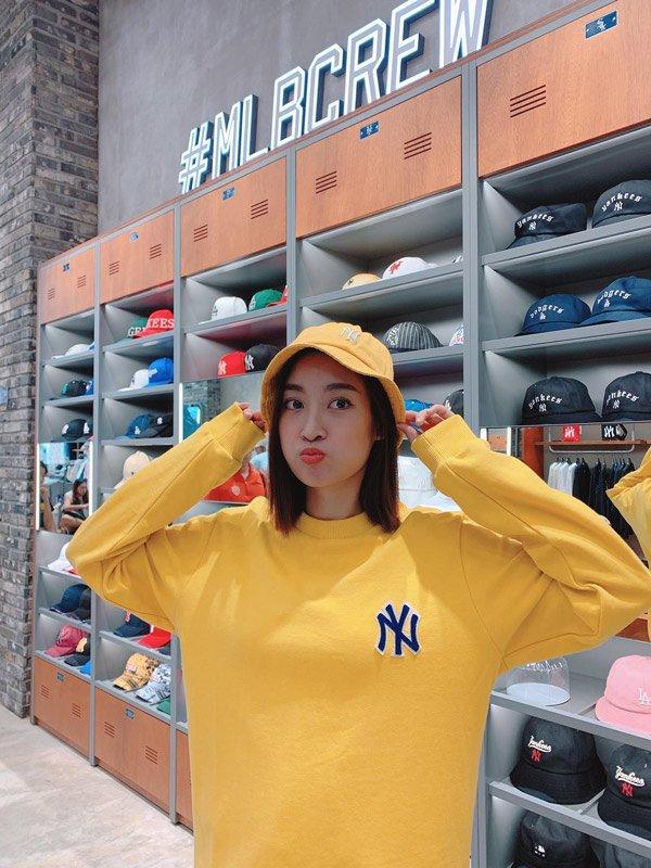 Nhờ set đồ có một không hai, Mỹ Linh khiến cộng đồng mạng phải phì cười-6