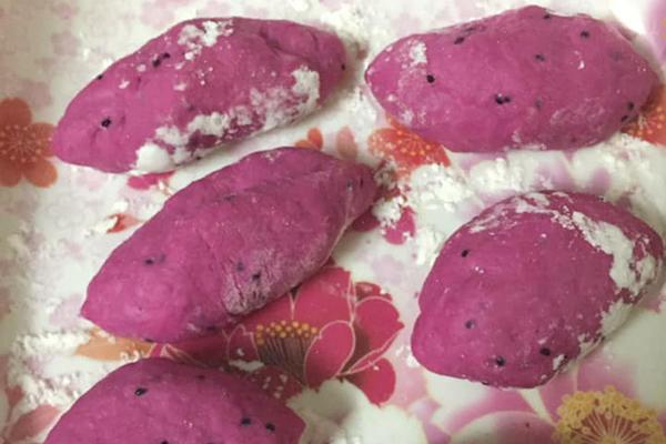 Sự thật về clip nổ bỏng ngô bằng chảo đạt hơn 4,6 triệu view của gái đảm-2