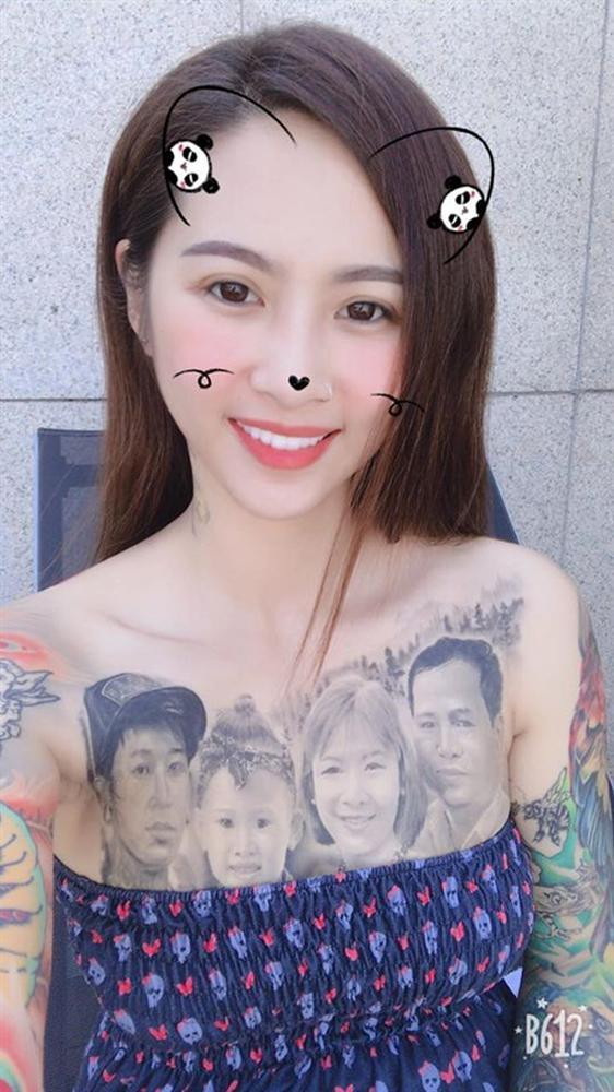 Cô gái Vĩnh Phúc xăm mặt người thân lên ngực: Lâu không xăm là thấy thèm và nhớ-3