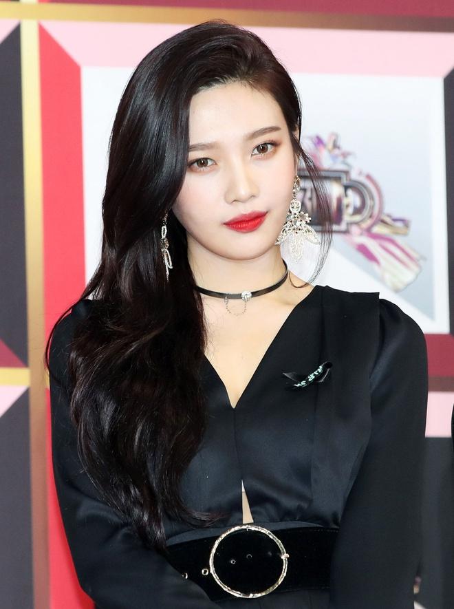 Jennie và dàn mỹ nhân Hàn để tóc đen cũng đủ xinh đẹp-2