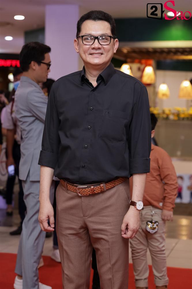 Cát Phượng hộ tống Kiều Minh Tuấn ra mắt phim mới giữa mùa dịch corona-6