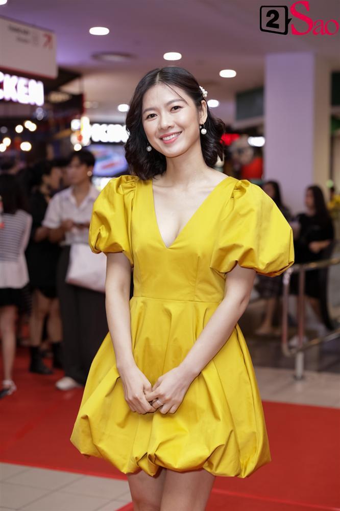 Cát Phượng hộ tống Kiều Minh Tuấn ra mắt phim mới giữa mùa dịch corona-7