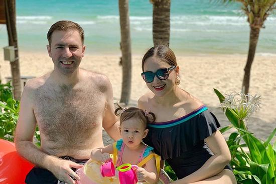 Lan Phương: 'Vợ chồng tôi tiền ai nấy giữ'