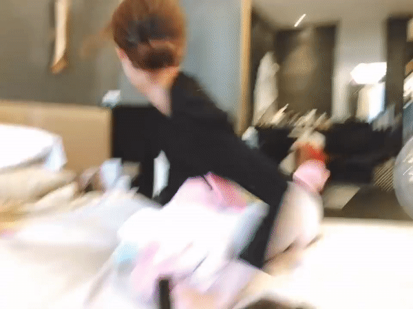 Thánh phá hit Ninh Dương Lan Ngọc mở liveshow tại gia, phát quạu vì không đu theo nổi Chi Pu-4